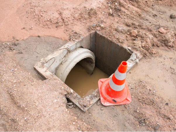 Clogged sewer lines causing sewerage back up